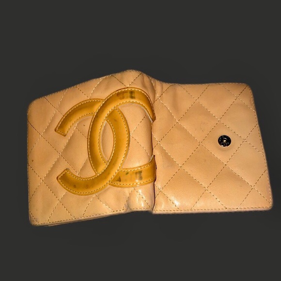 Chanel CC Quilted Leather Wallet. Orange and Tan - Picture 3 of 8